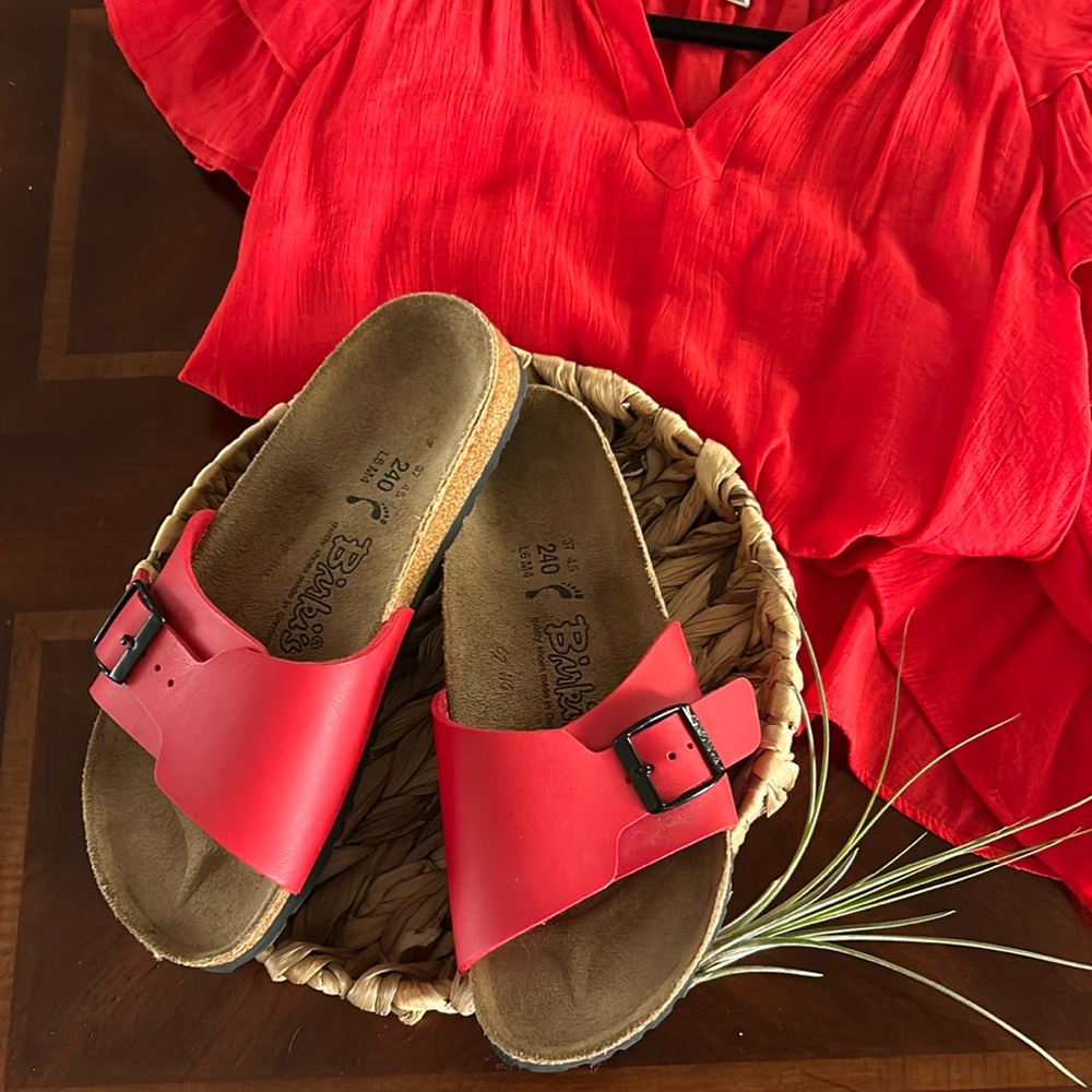 Birki’s Red NWOT